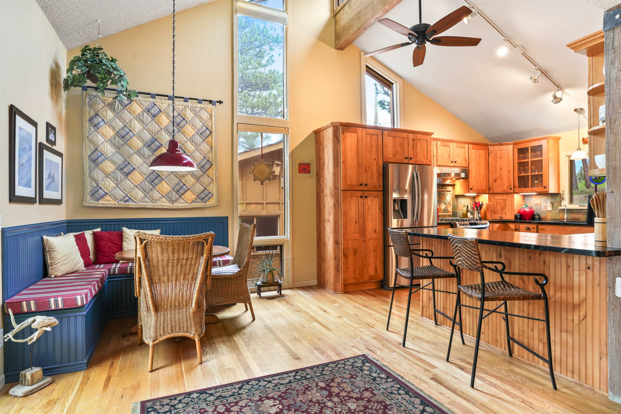 207 Kelly Rd E 2