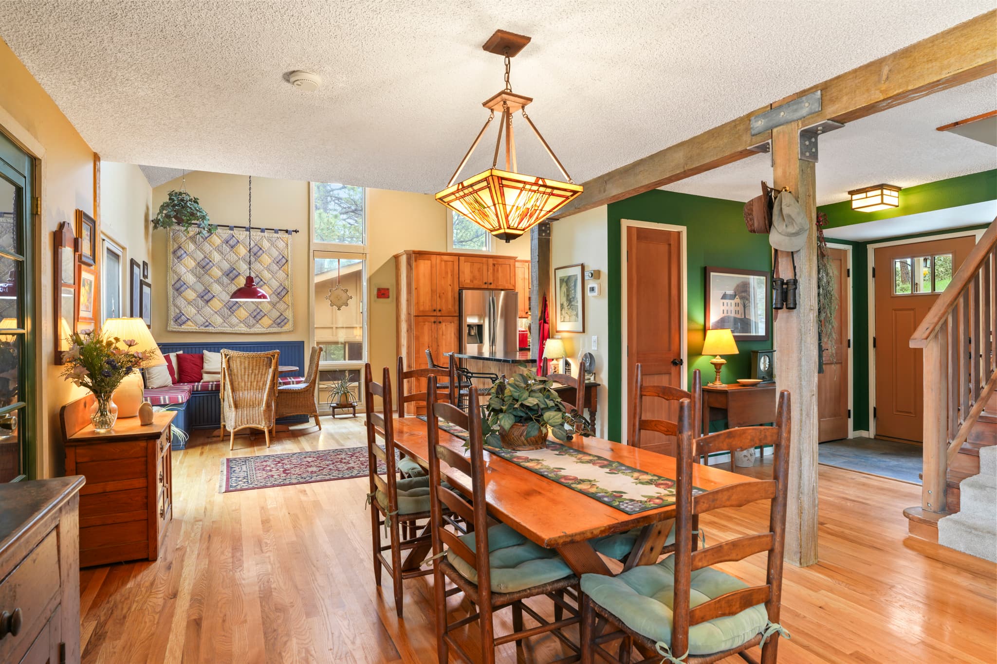 207 Kelly Rd E 3