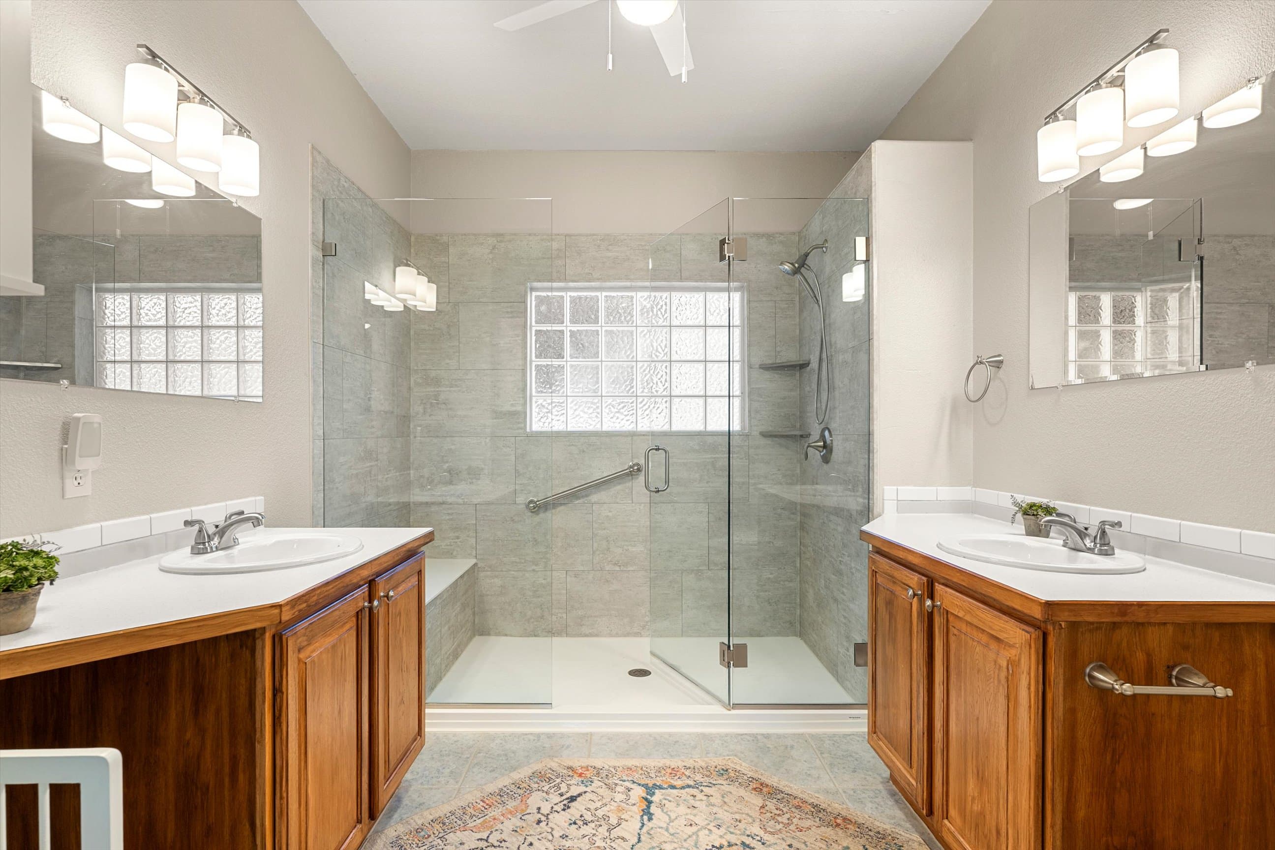 563 Pine Cone Cir 4