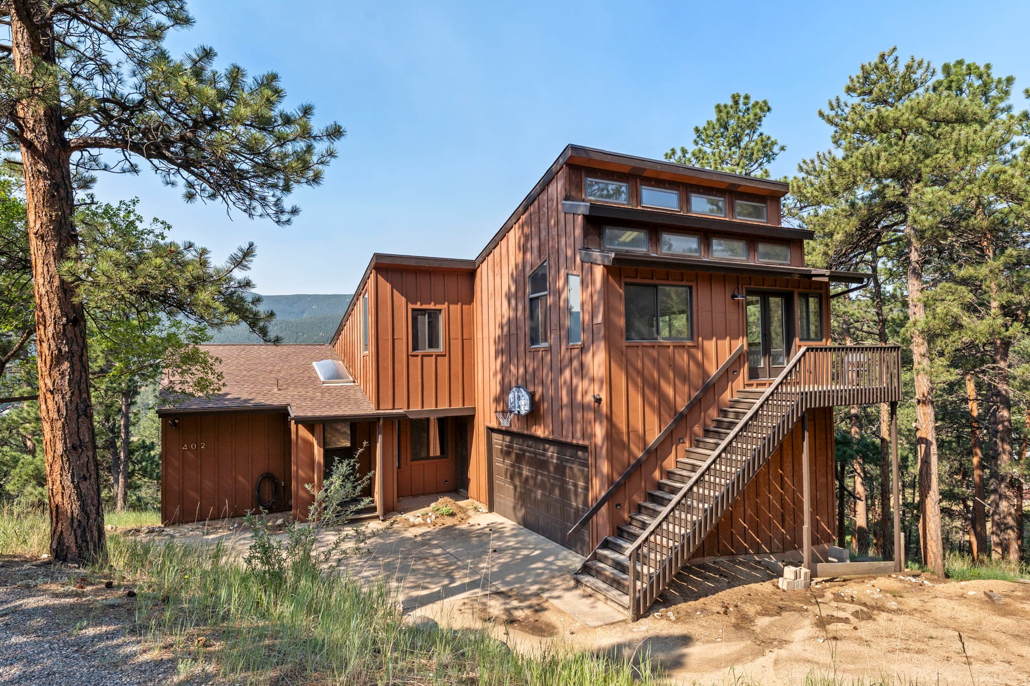 402 Broken Fence Rd